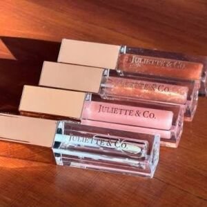 Juliette & Co Lip Glossy Glow Bomb